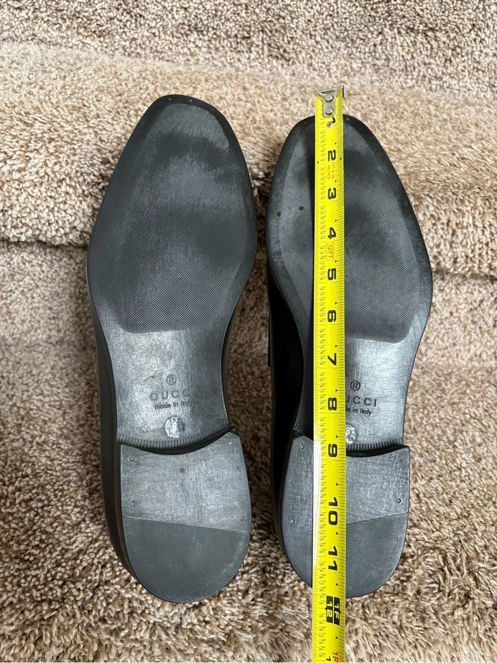 Gucci Men's Black Leather Loafers with Green & Red Stripe